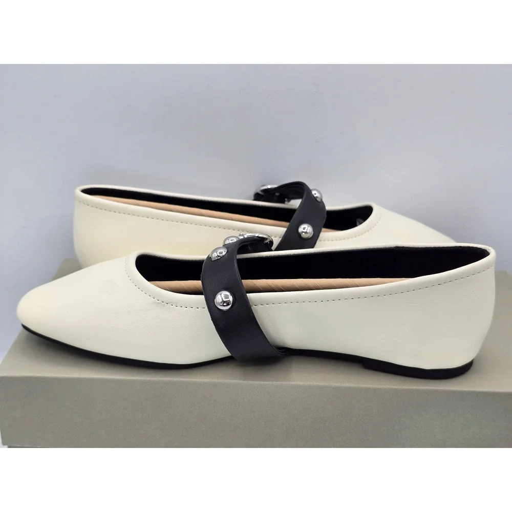 Kenneth Cole Reaction Maxi Flats Womens 6.5 Ecru Black Studded Mary Jane - New